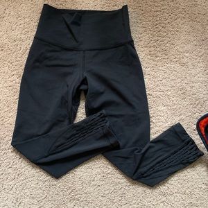 Lululemon Capri Length Lattice Legging